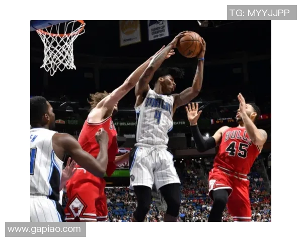 孙悟空重返魔术，佩顿砍下25分：篮球场上的神话与现实交织